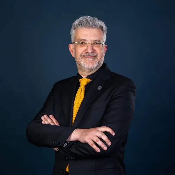 Prof. Dr. Kyriakos Kouveliotis